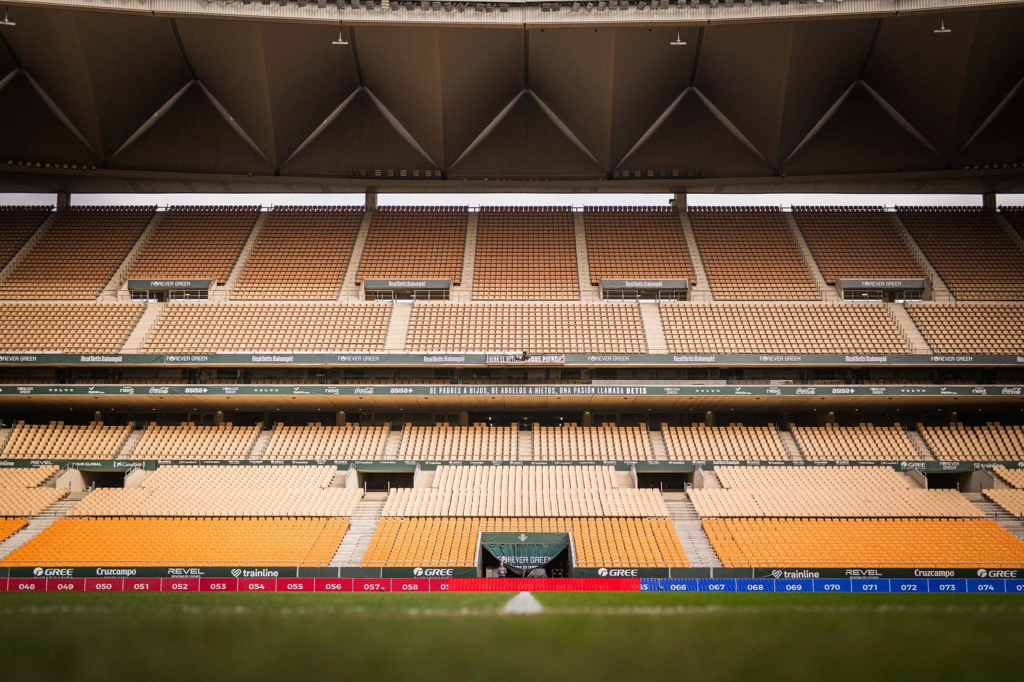 开云棋牌：色碟听声音辨大小技巧是真的吗